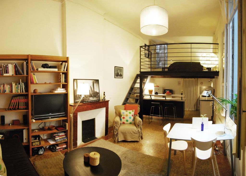 La Suite Du Jeune Homme Montpellier Exterior foto